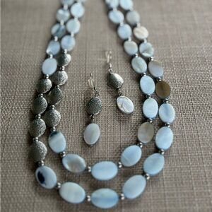 Charming Charlie Silver and Blue Oval Necklace Set